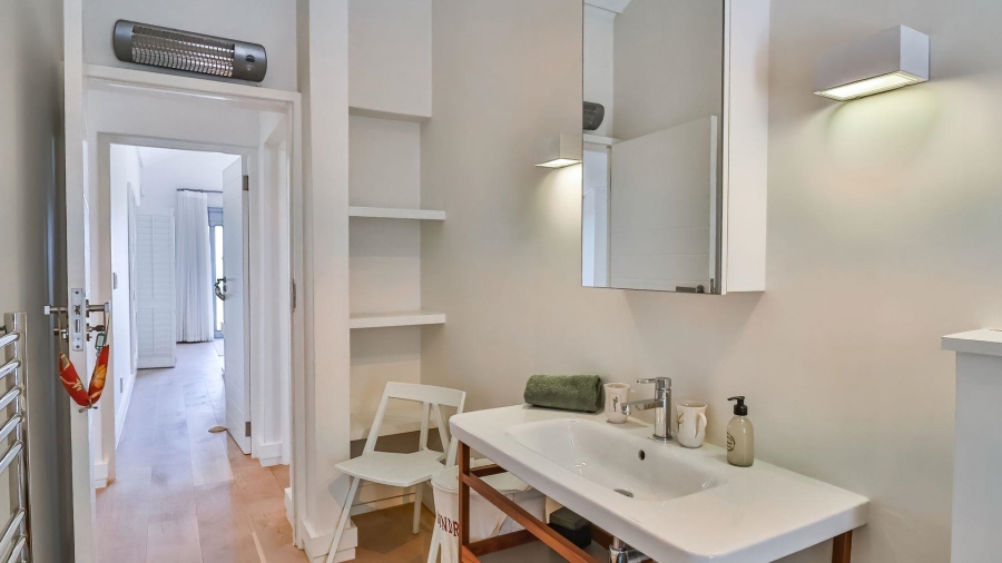 3 Bedroom Property for Sale in De Kelders Western Cape